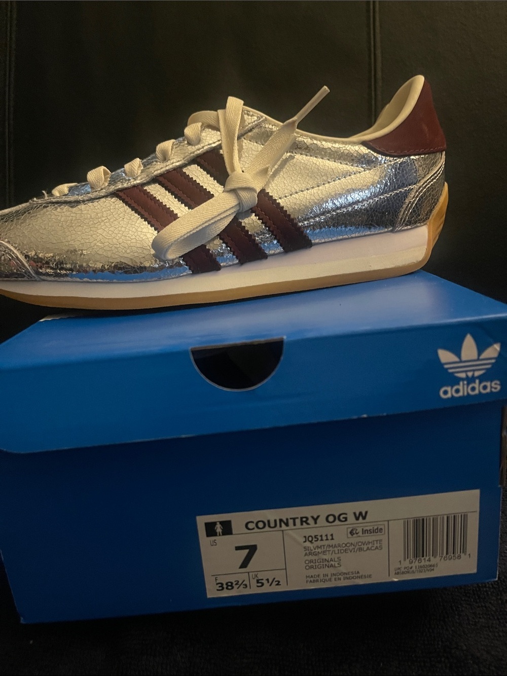 Adidas Women’s Country OG Silver and Maroon Women's Sneakers Size 7 NWB HTF - Picture 8 of 16
